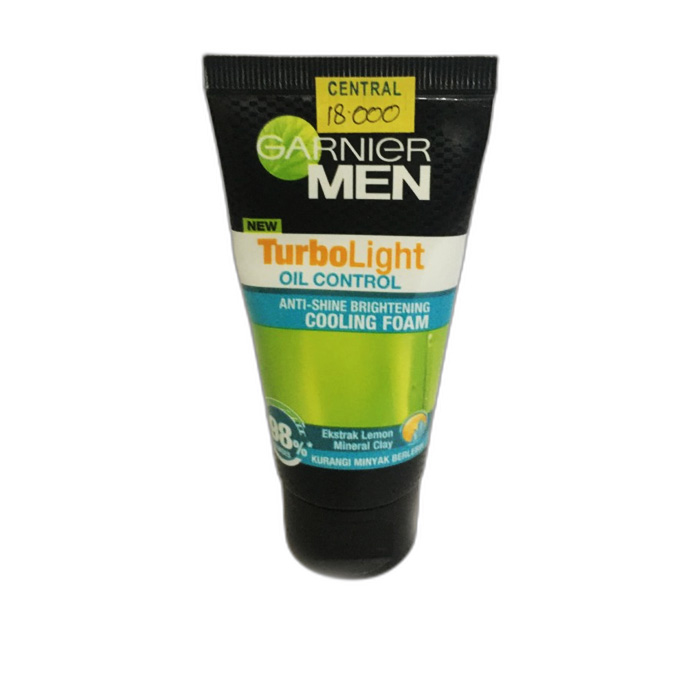 GARNIER Men TurboLight Oil Control Cooling Foam 50ml