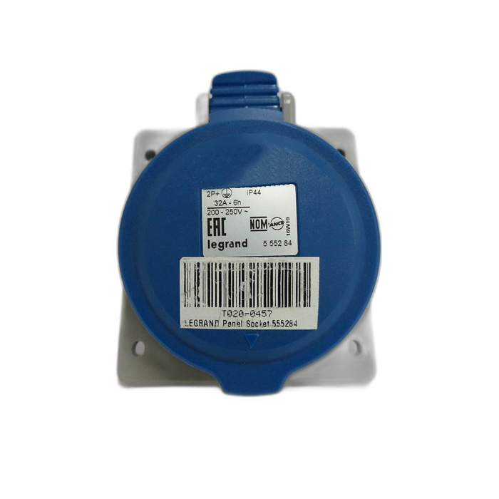 LEGRAND Panel Socket 2P+E 32A 555284