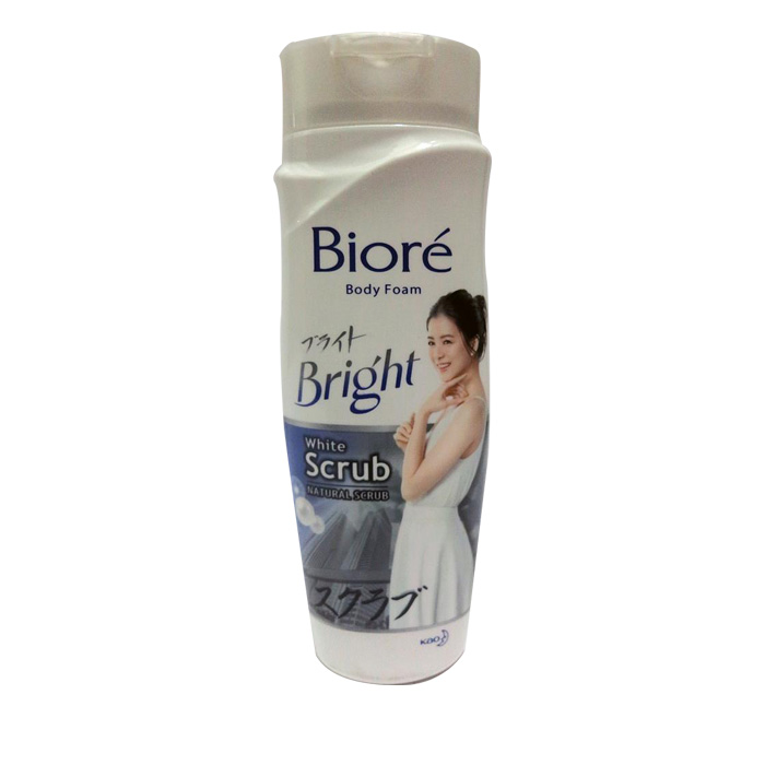 BIORE Body Foam Whitening Scrub 220ml