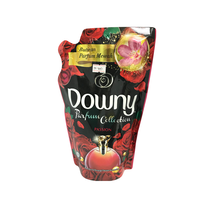 DOWNY Pewangi Pelembut Pakaian Parfum Passion Refill Pouch